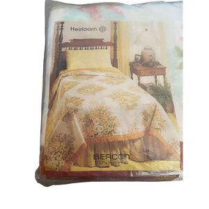 NEW VTG 1970s Beacon Heirloom Blanket Twin/Full Floral Nylon Edge Binding